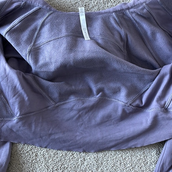 SOLD Lululemon Scuba front pocket full zip Hoodie / size M/L - Picture 6 of 8